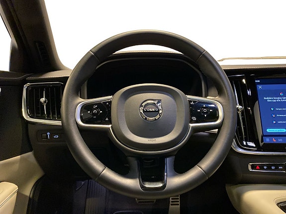 Volvo V90 10 of 14