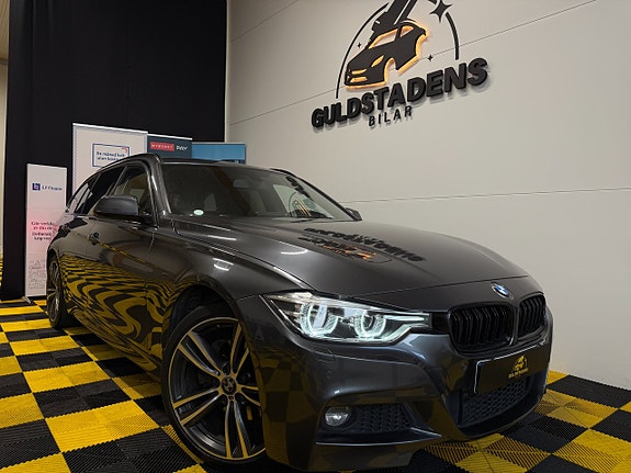 BMW 330i 4 of 30