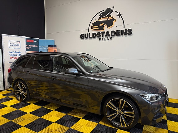 BMW 330i 3 of 30