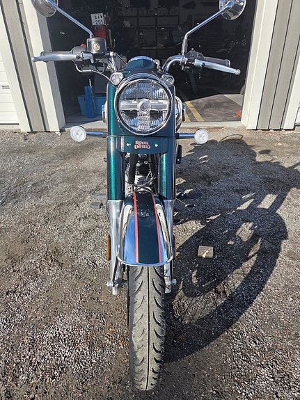 Royal Enfield Classic 350 13 of 20