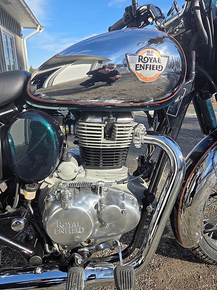 Royal Enfield Classic 350 4 of 5