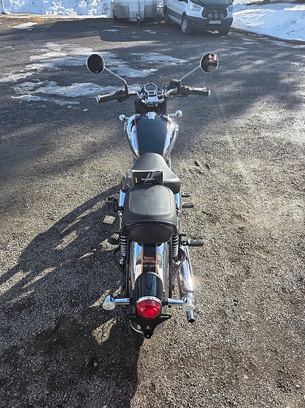 Royal Enfield Classic 350 10 of 20