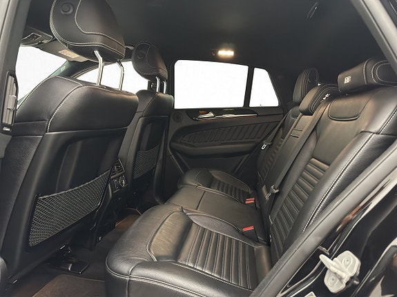 Mercedes-Benz GLE450 12 of 30