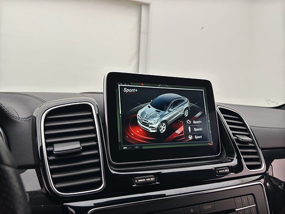 Mercedes-Benz GLE450 28 of 30