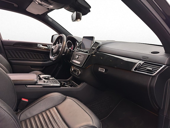 Mercedes-Benz GLE450 8 of 30