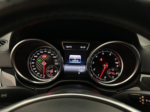 Mercedes-Benz GLE450 18 of 30