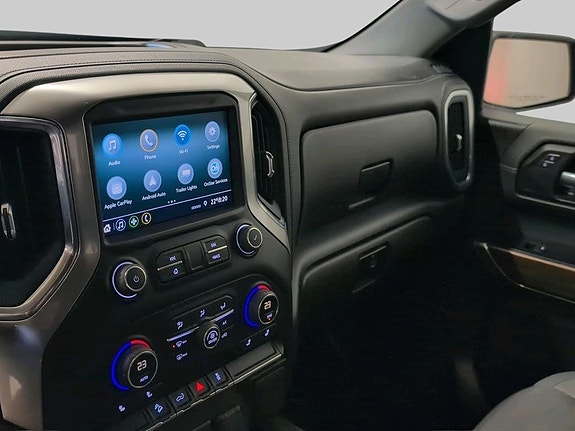 Chevrolet Silverado 1500 10 of 18