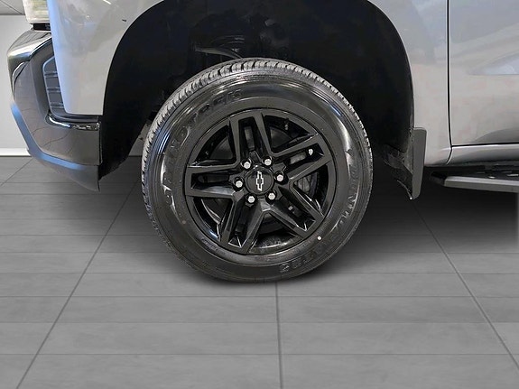 Chevrolet Silverado 1500 4 of 5