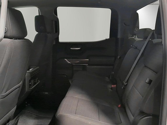 Chevrolet Silverado 1500 9 of 18