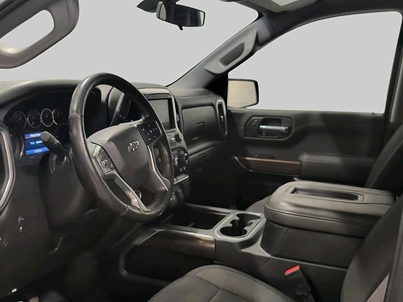 Chevrolet Silverado 1500 7 of 18