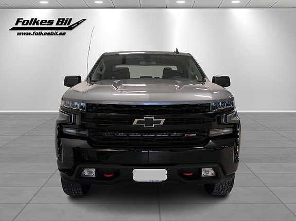 Chevrolet Silverado 1500 2 of 5