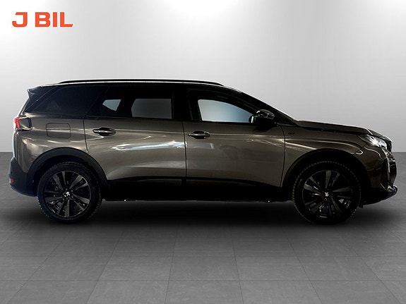 Peugeot 5008 17 of 20