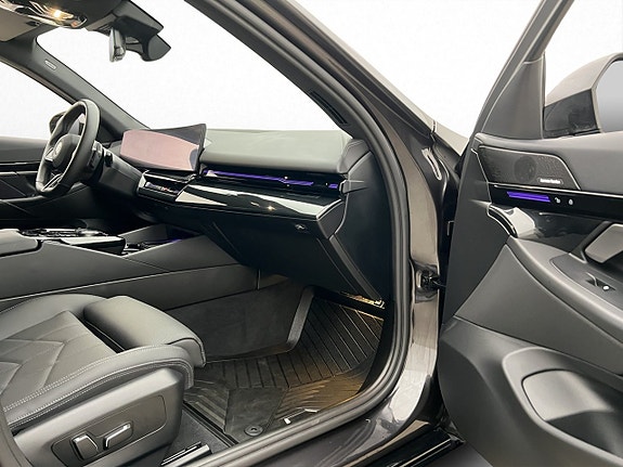 BMW 520d 24 of 30