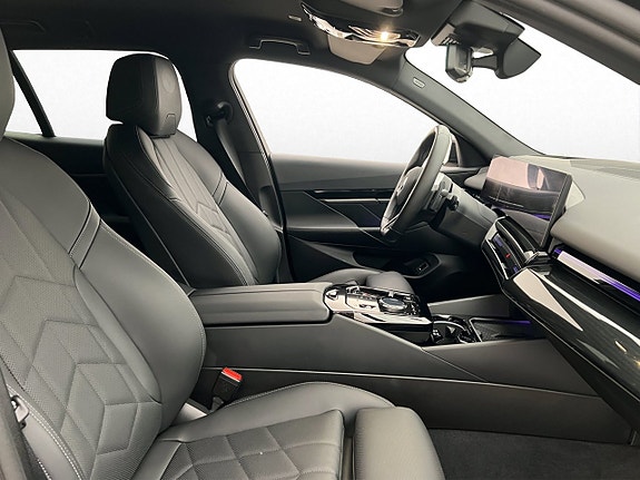 BMW 520d 23 of 30