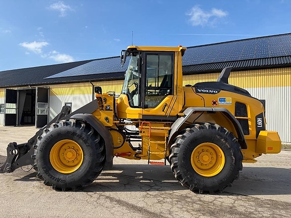 Volvo L60H lastmaskin, long boom, nya traktordäck, våg