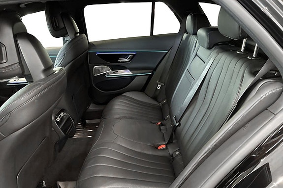 Mercedes-Benz E300 de 10 of 13
