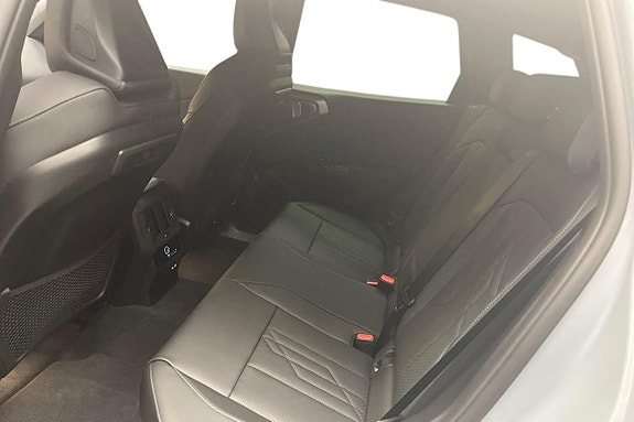 BMW X3 11 of 16