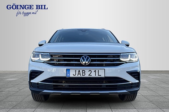 Volkswagen Tiguan 3 of 5