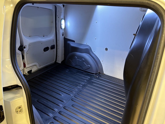 Renault Kangoo Express 19 of 24