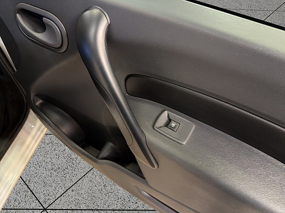 Renault Kangoo Express 15 of 24