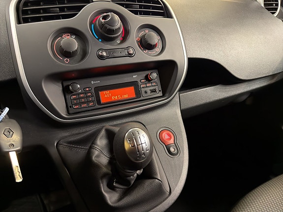 Renault Kangoo Express 18 of 24