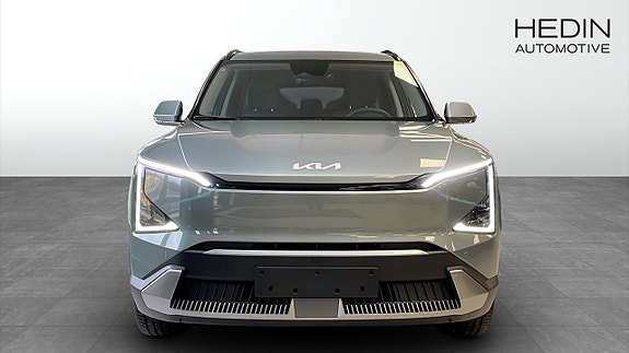 Kia EV5 2 of 5