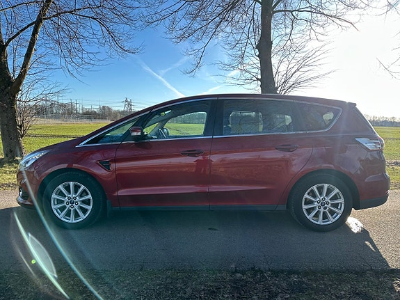 Ford S-MAX 7 of 22