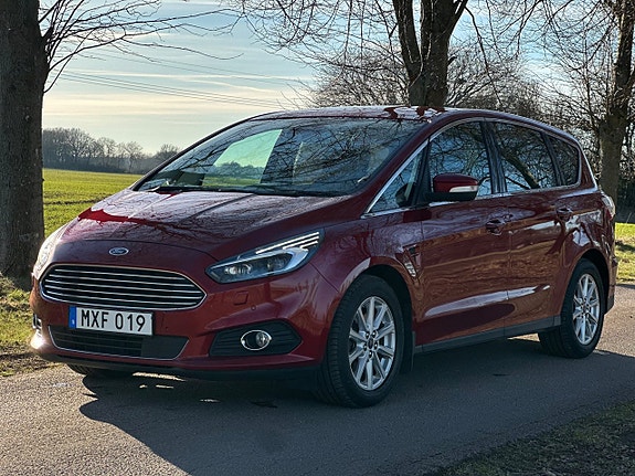 Ford S-MAX 2 of 5
