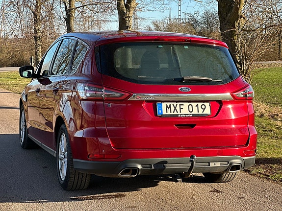 Ford S-MAX 4 of 5