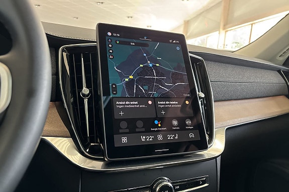 Volvo XC90 26 of 30