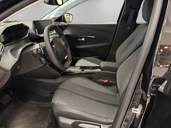 Peugeot 208 7 of 14