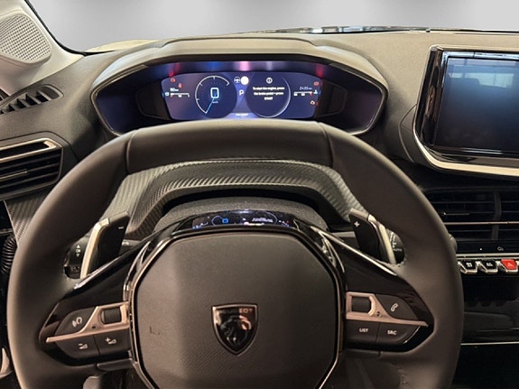 Peugeot 208 10 of 14
