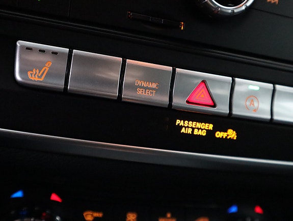 Mercedes-Benz GLA180 17 of 22