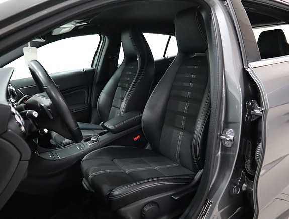 Mercedes-Benz GLA180 7 of 22