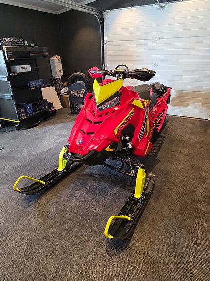 Polaris 850 sks 146" 1090:- i mån utan handpenning 6 of 7