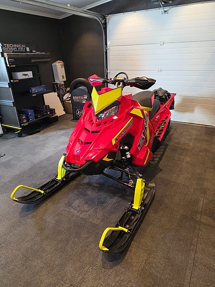 Polaris 850 sks 146" 1090:- i mån utan handpenning 2 of 7