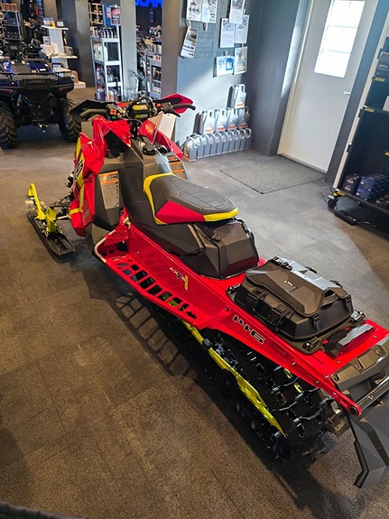 Polaris 850 sks 146" 1090:- i mån utan handpenning 5 of 7