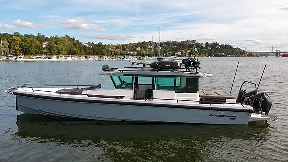 Axopar 37 Cabin - 2019 9 of 30
