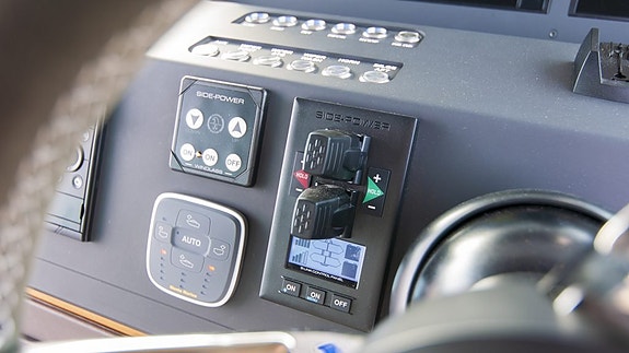 Axopar 37 Cabin - 2019 11 of 30