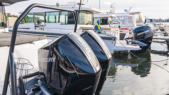 Axopar 37 Cabin - 2019 3 of 30