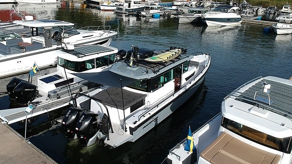 Axopar 37 Cabin - 2019 14 of 30