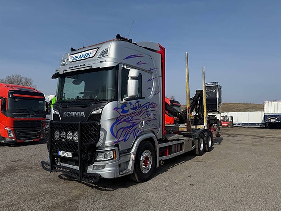 Scania R650 6X4 timmerbil