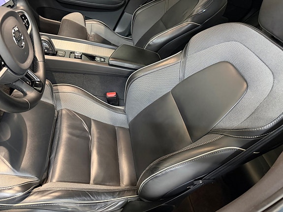 Volvo XC60 20 of 21