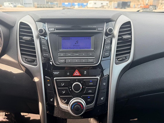 Hyundai i30 12 of 12