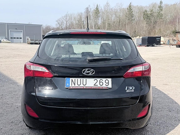 Hyundai i30 4 of 12