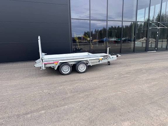 Maskintrailer 2700 kg