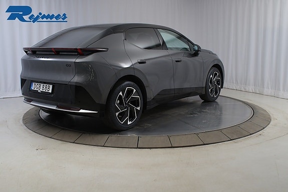 Lynk & Co 02 4 of 23