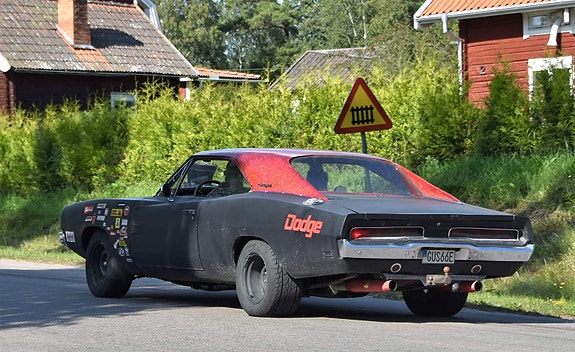 Dodge Charger 2 of 10