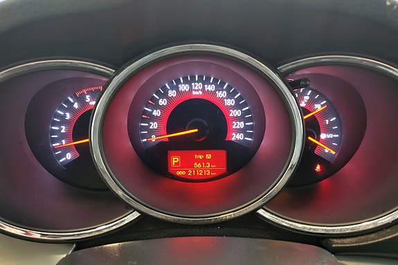 Kia Sorento 13 of 24