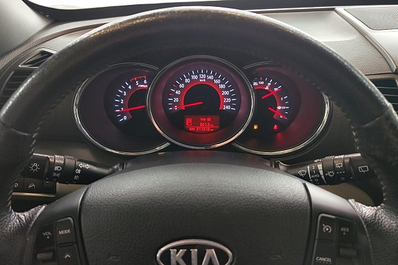 Kia Sorento 12 of 24
